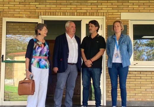 O Concello de Ortigueira inicia os traballos para eliminar o parasito do caruncho que afecta ao CEIP José María Lage
